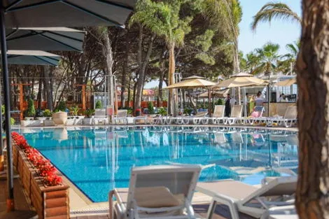 Top Clubs Emotion VM Resort golem Albanie