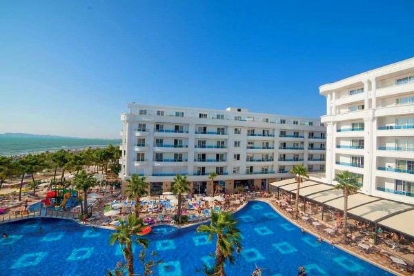 Piscine - Hotel Grand Blue Fafa Resort