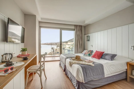 Chambre vue mer latérale