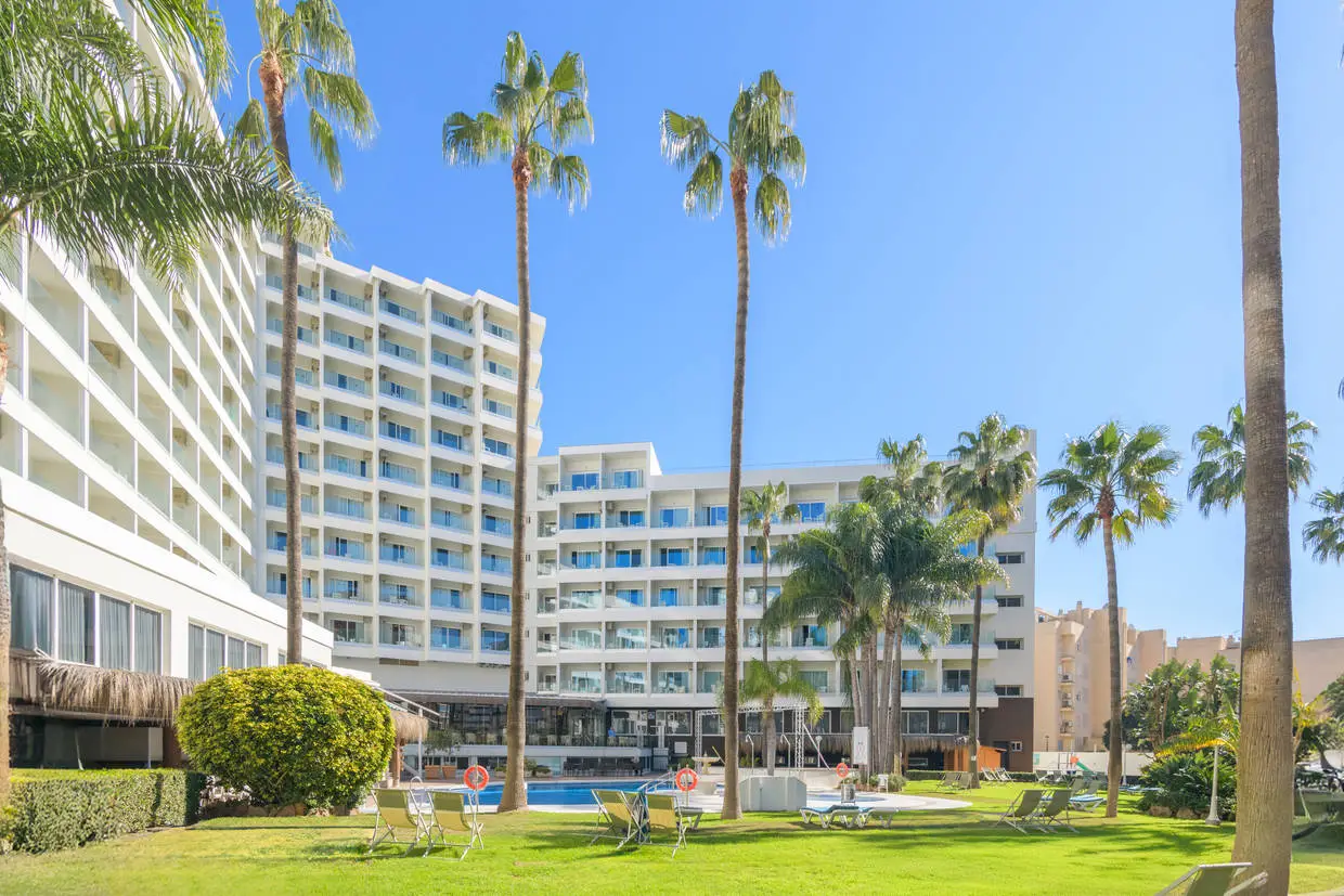 Andalousie : Club Jumbo Parasol by Dorobe