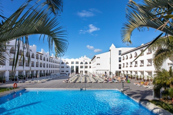 Vue extérieure de la piscine - Mac Puerto Marina Benalmadena