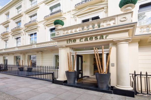 Angleterre : Hôtel Caesar