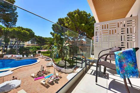 Chambre Standard Vue Piscine