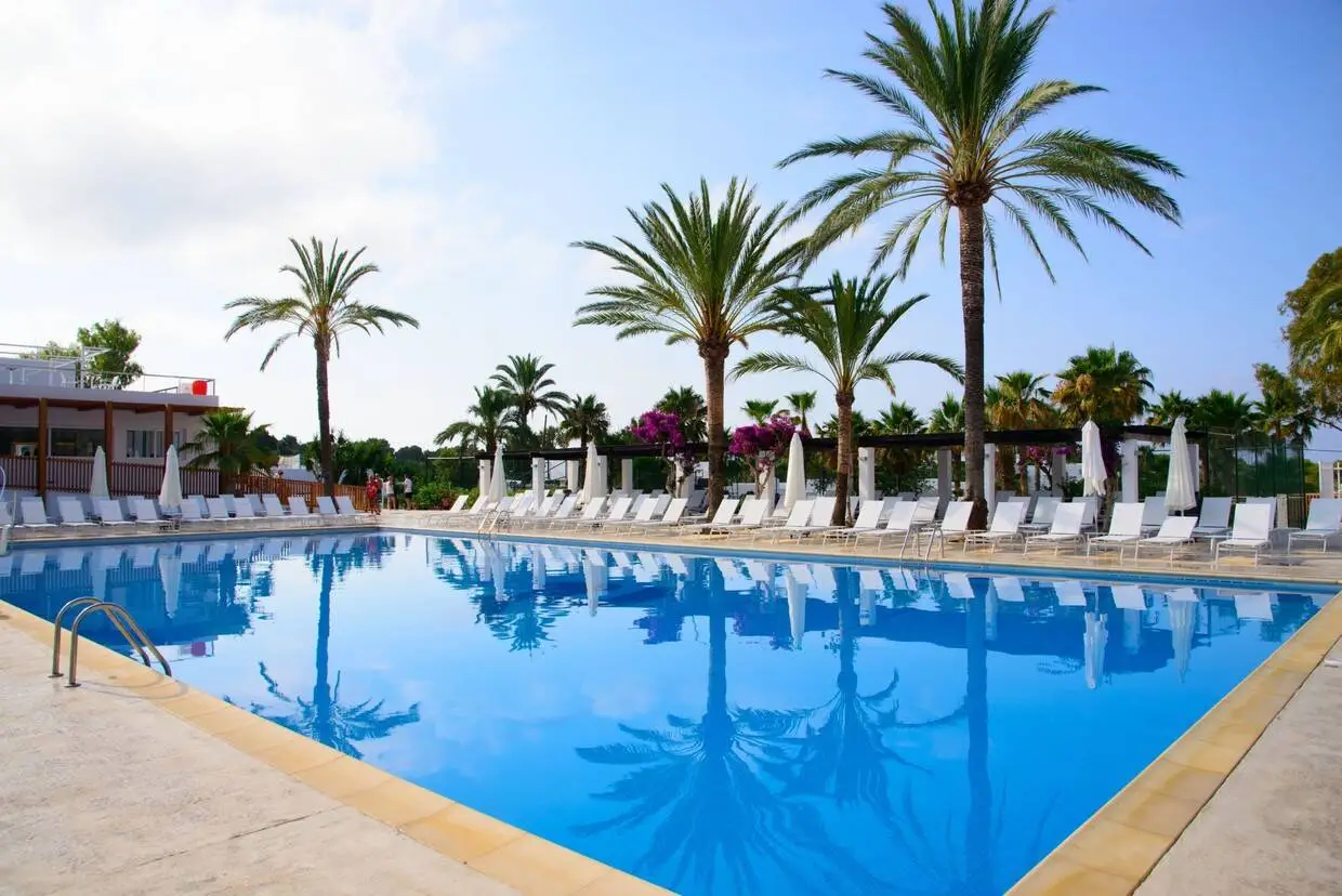 Baleares : Hôtel Cala Llenya Resort Ibiza