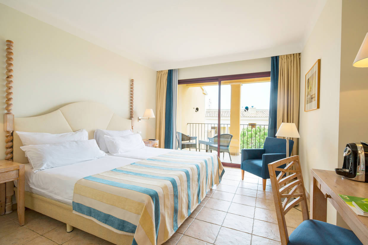 Baleares : Hôtel Robinson Cala Serena