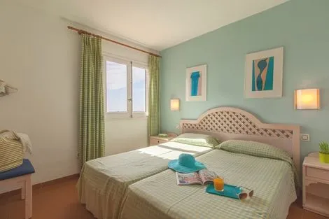 Club Marmara Oasis Menorca 2* photo 2