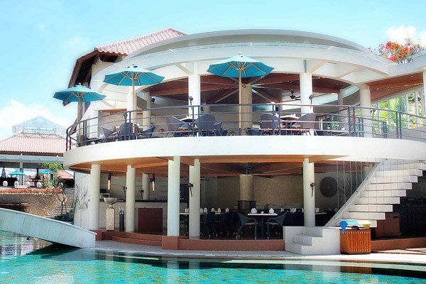 Bar piscine - Away Bali Legian Camakila