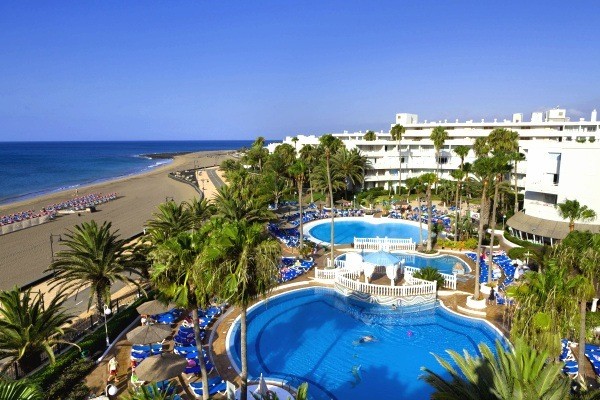 Piscine et plage - Sol Lanzarote