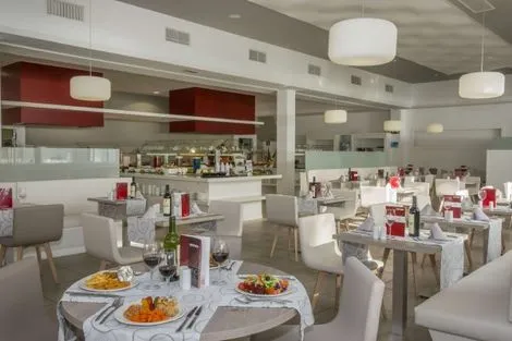 Restaurant buffet