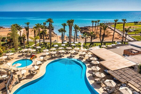 Piscine - Hôtel Louis Althea Beach 4* Larnaca Chypre