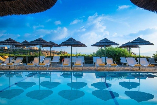 Piscine - Hôtel Blue Bay Resort & Spa  4*