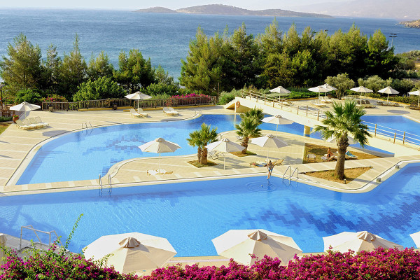 Piscine - Candia Park Village