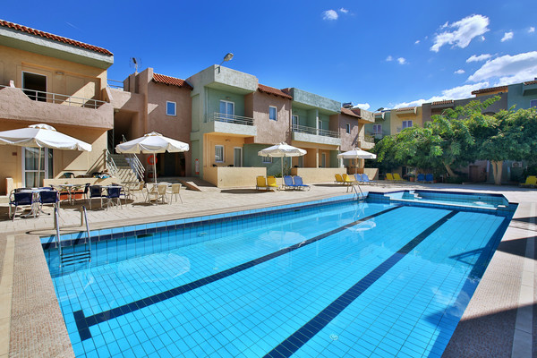 Piscine - Cosman Aparthotel
