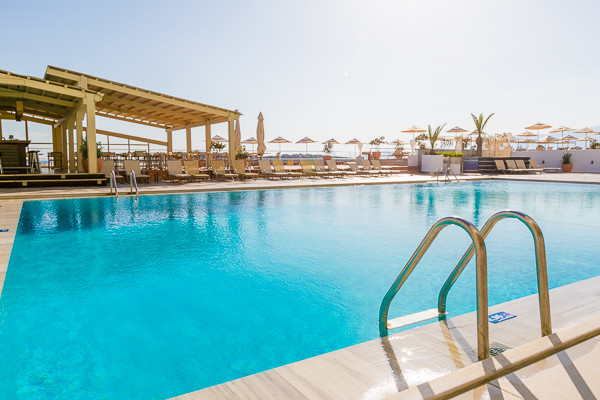 Piscine - Hermes Hotel