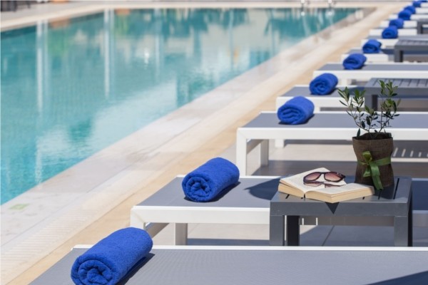 piscine - Sundance Appartments & Suites
