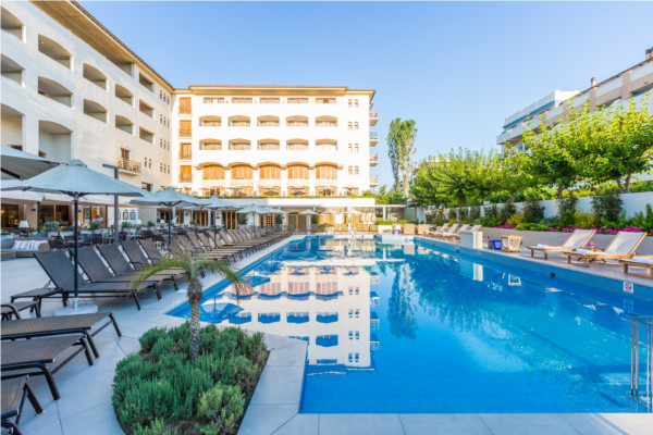Piscine - Theartemis Palace 4*