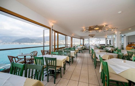 Restaurant - Horizon Beach