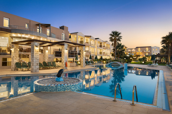 Piscine - Maleme Mare Beach