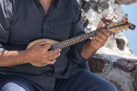 Bouzouki