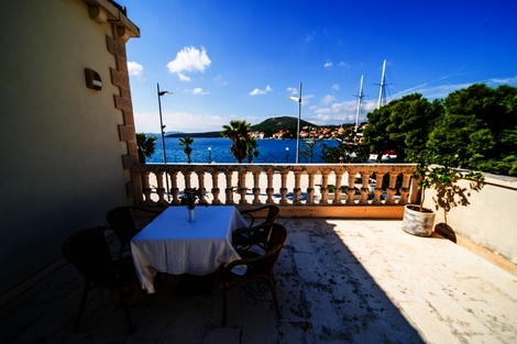 Hôtel Villa Riva Apartments slano CROATIE