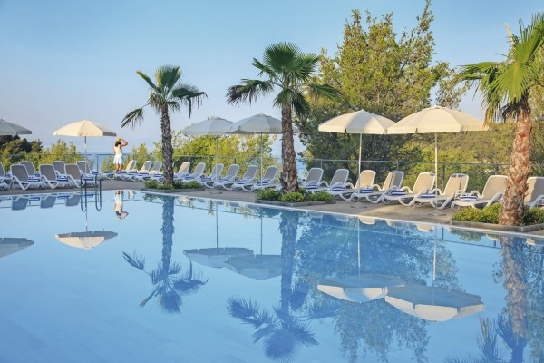Piscine - Jet Tours Milna Resort