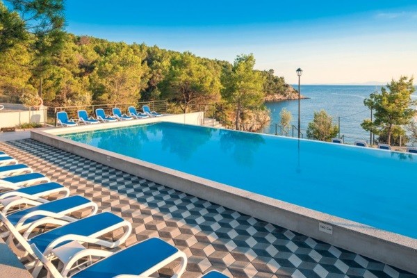 Piscine - Hôtel Gava Waterman Milna 4*