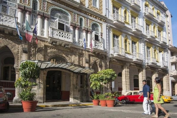 Facade - Hôtel Mercure Sevilla 4* La Havane Cuba