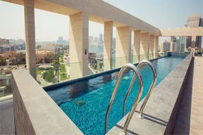 Dubai et les Emirats-Dubai, Club Kappa City Canopy by Hilton Dubai Al Seef 4*