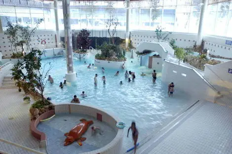 piscine - Framissima Holiday Club Laponie (pension compl\u00E8te, activit\u00E9s incluses)