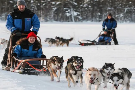 Hôtel Séjour Activités à la carte Hotel à Suomu rovaniemi Finlande