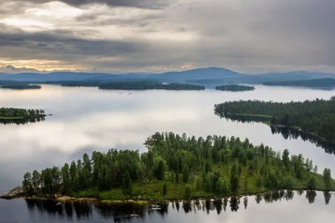 Vivez l'été au coeur de la Laponie à Savukoski - Hôtel Samperin Savotta savukoski Finlande