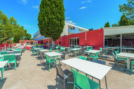 terrasse - restaurant - Belambra Club Le Pradet \u00AB Lou Pigno \u00BB - Prix exclusifs.