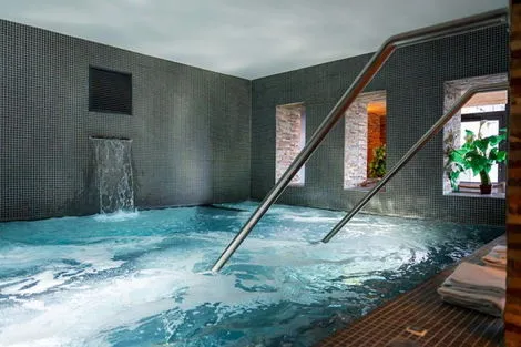 France Rhone-Alpes : Club Les 7 Laux - Village Club Miléade