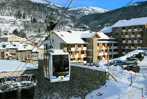 Résidence locative Pierre & Vacances Les Trois Domaines axlesthermes France