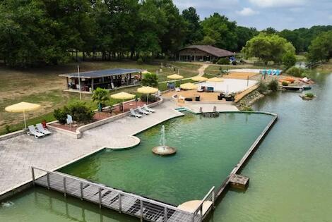 Camping Les Lacs D'armagnac ayzieu France