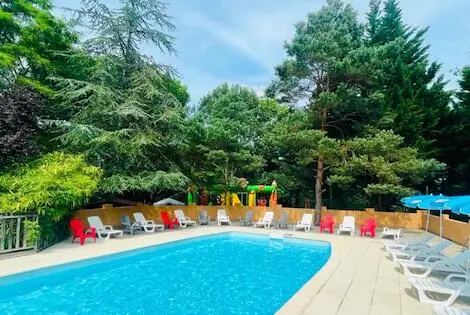 Flower Camping la Pibola camon France