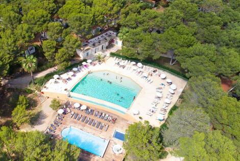 Camping Résidentiel La Pinède castelnau_de_guers France