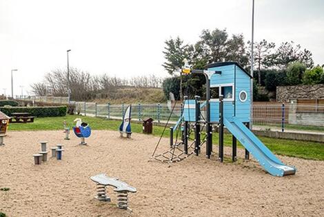 Camping Mirabel de l'Ermitage donvillelesbains France