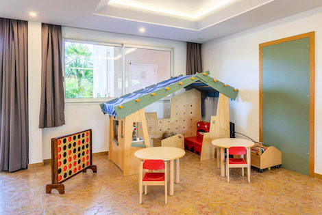 Résidence locative Pierre & Vacances Le Hameau de la Pinède hyeres France