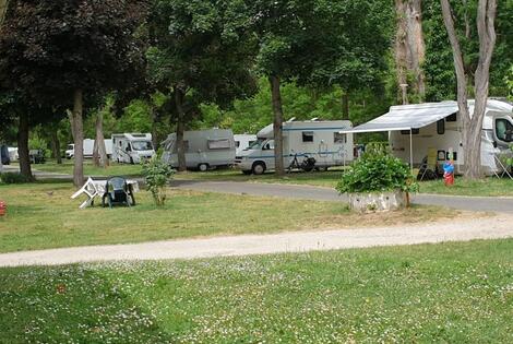 Camping L'isle Aux Moulins jargeau France