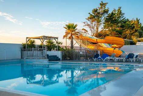 Camping Au Petit Port de l'Houmeau l_houmeau France