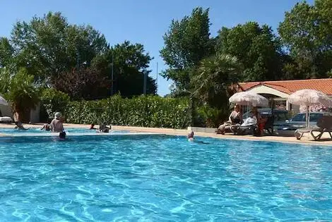 Camping Le Marais Neuf la_barredemonts France