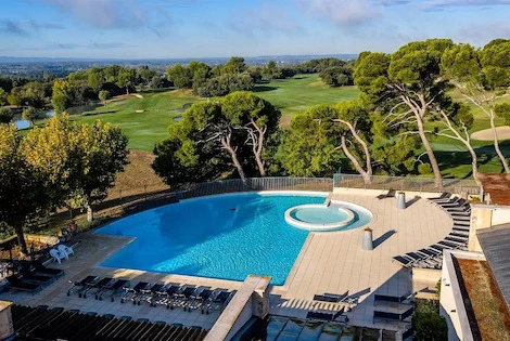 Résidence locative Domaine Provence Country Club lislesurlasorgue France