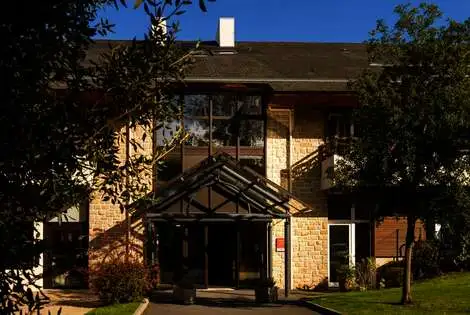 Résidence locative Lagrange Vacances Les Roches Douvres saintbriacsurmer France