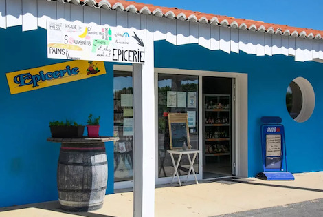 Camping Chadotel Bahamas Beach saintgillescroixdevie France