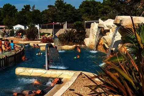 Camping Les Genêts saintjeandemonts France