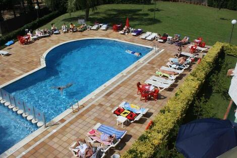 Résidence hôtelière Apartamentos Las Mariposas saintpierredoleron France