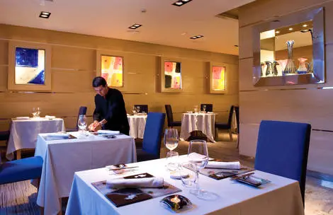 restaurant
