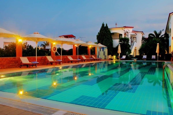 Piscine - Alkyon Resort