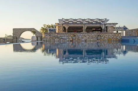 Hôtel Contaratos Beach 4*